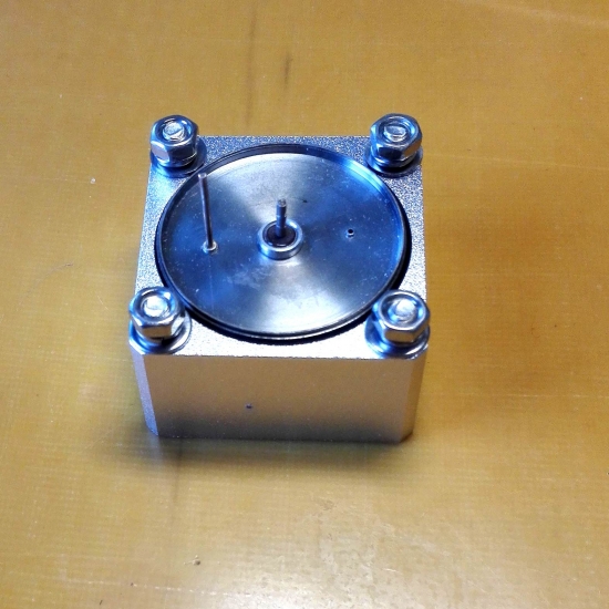 hybrid tantalum capacitor